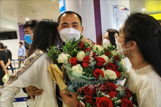 Another 259 Vietnamese from Ukraine arrive home on flight from Poland